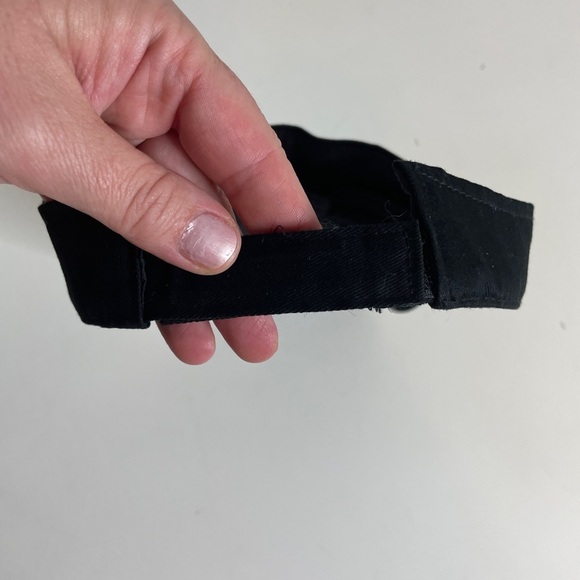 Black Visor Hat Adult Size Frozen Disney Anna Arendelle Sandwich Shop Design - Picture 4 of 4